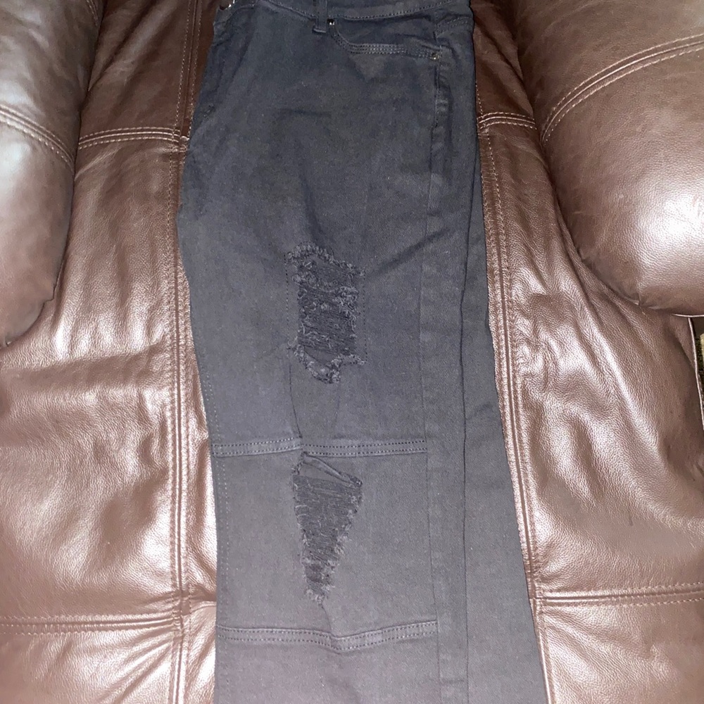 Black Distressed LONGBIDA Jeans